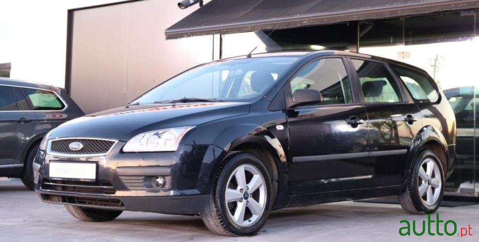 2005' Ford Focus Sw photo #1