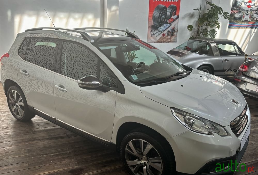 2016' Peugeot 2008 photo #2