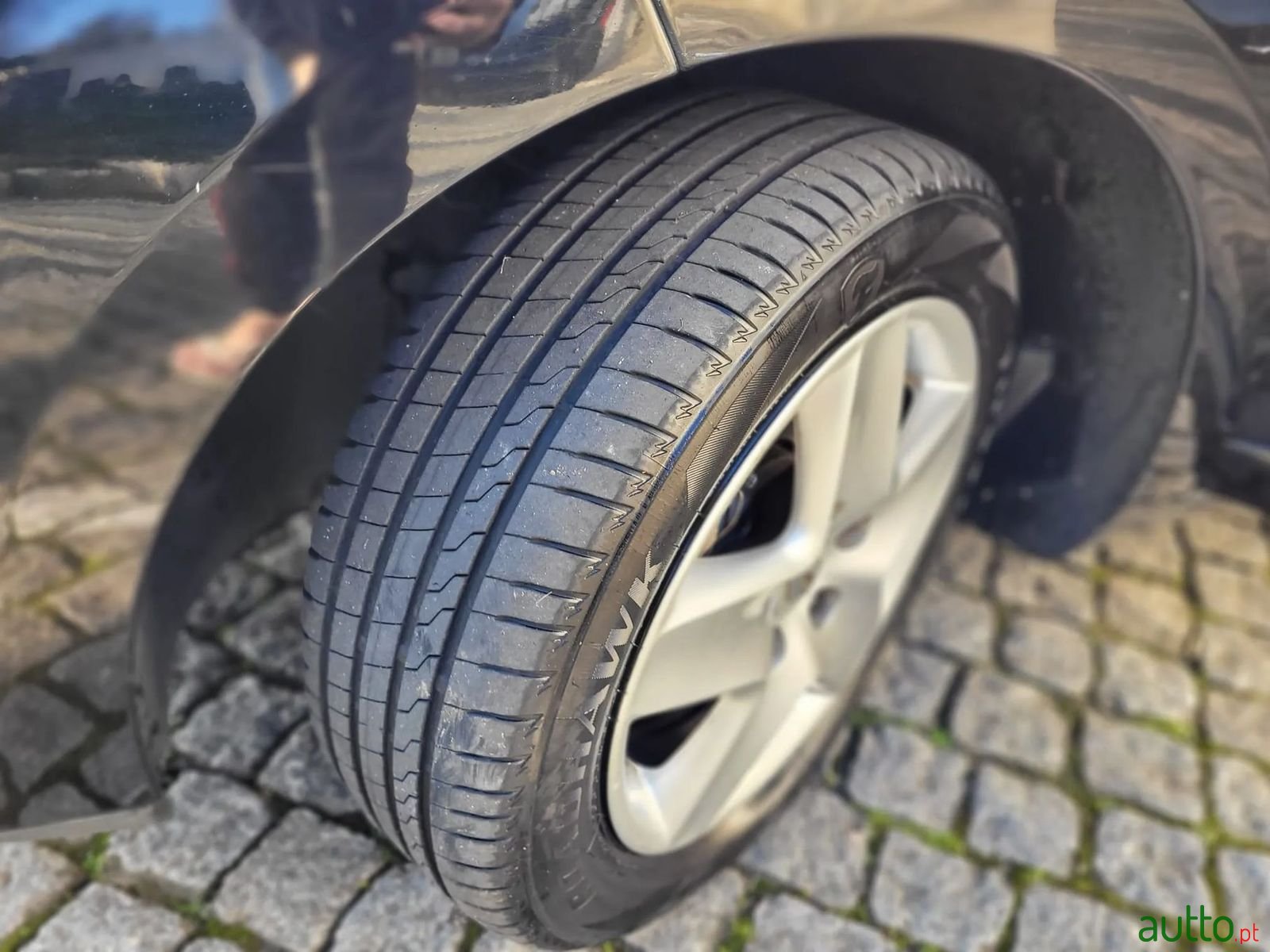 2015' Renault Megane Sport Tourer photo #3