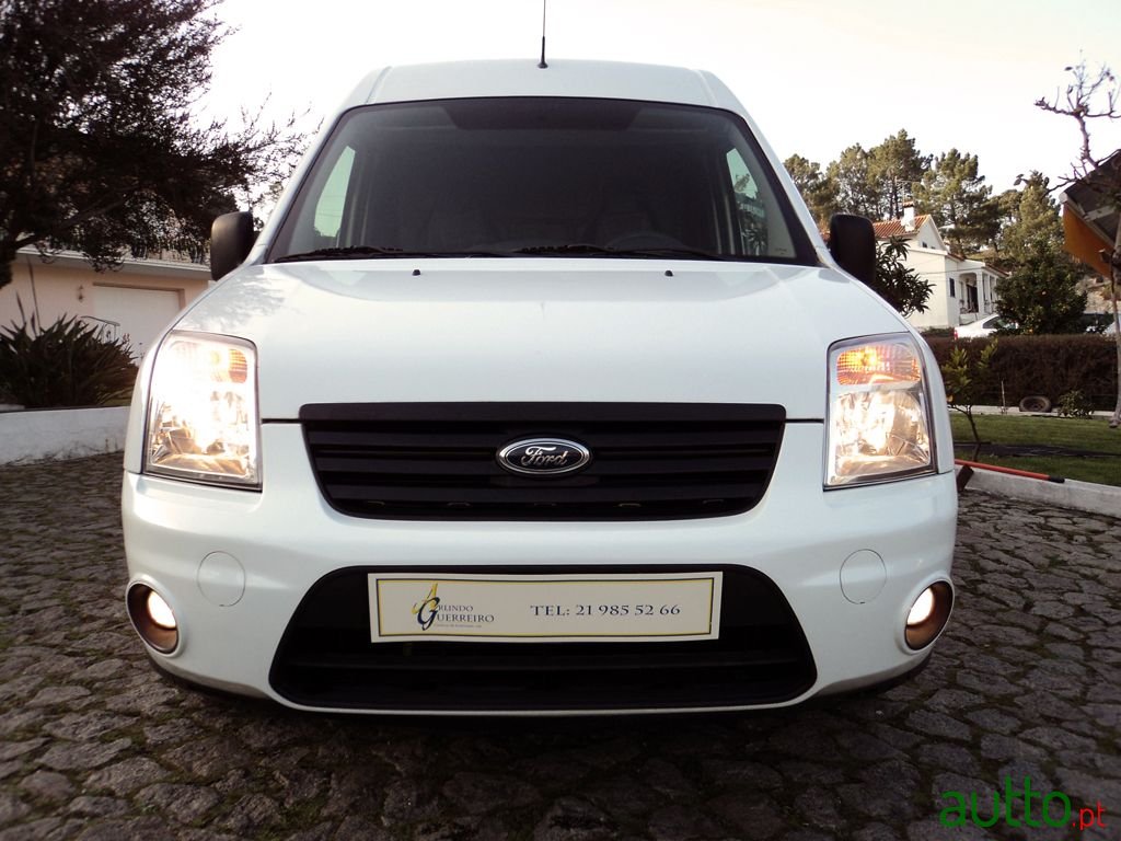 2013' Ford Transit Connect 1.8 TDCi T230 photo #1