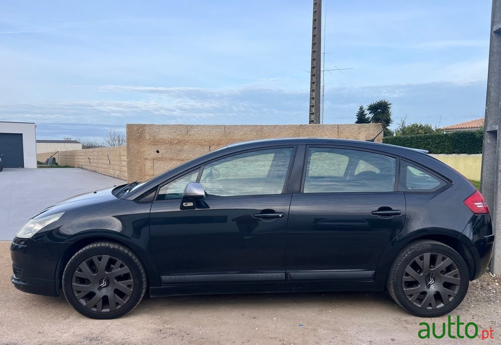 2007' Citroen C4 photo #3