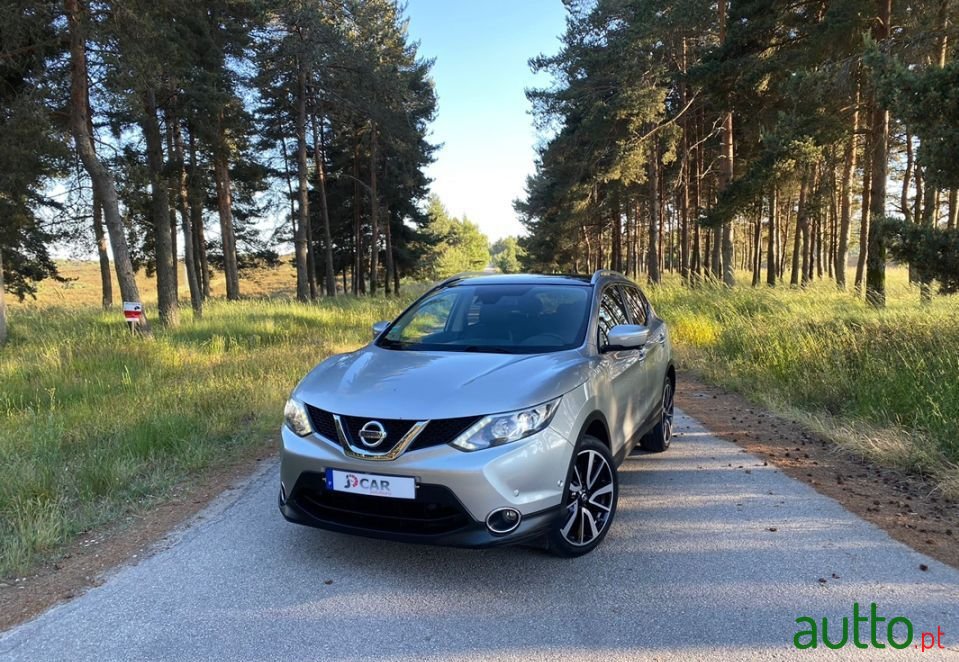 2014' Nissan Qashqai 1.6-Dci photo #1
