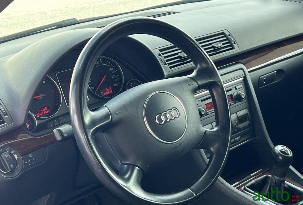 2004' Audi A4 photo #5