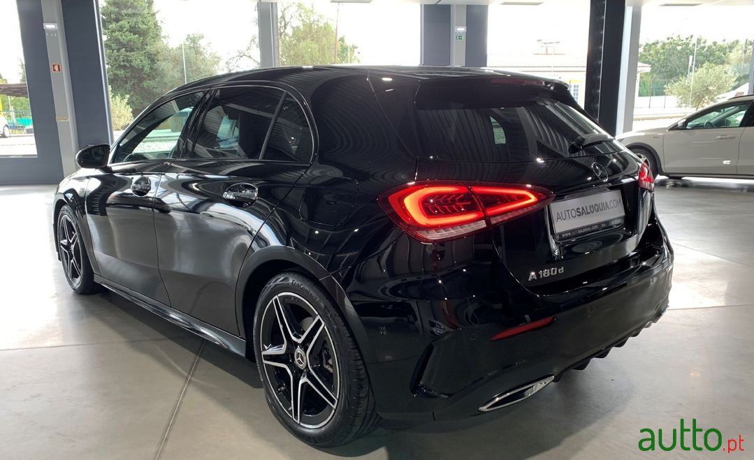2021' Mercedes-Benz A-180 photo #3