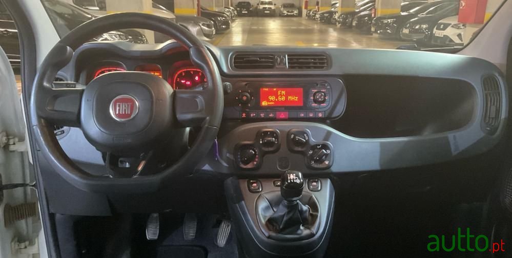 2019' Fiat Panda photo #4