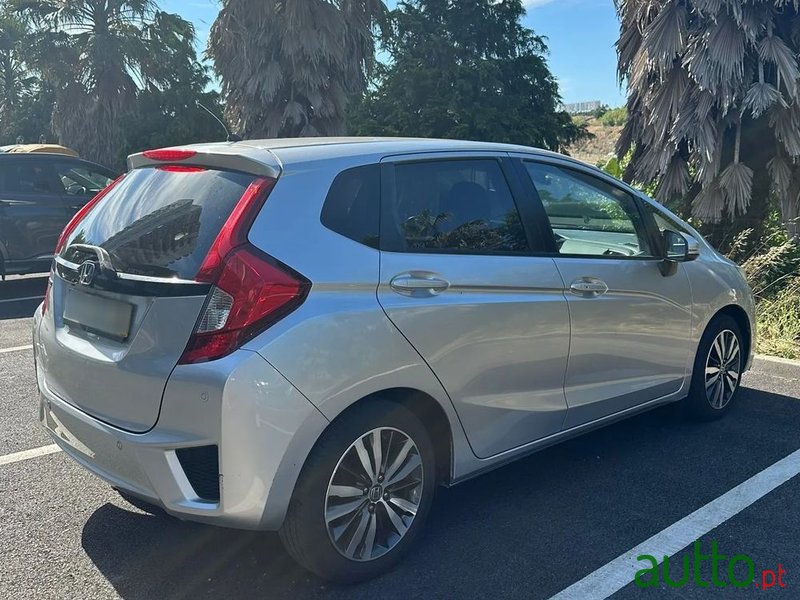 2016' Honda Jazz photo #2