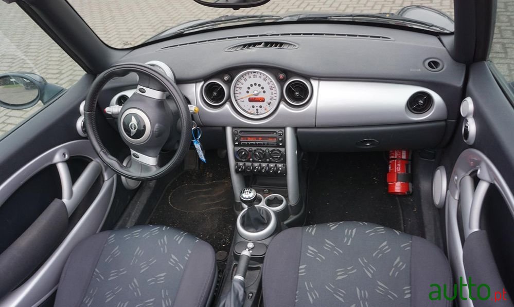 2005' MINI Cooper photo #6