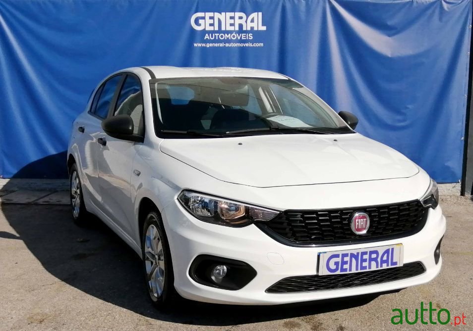 2019' Fiat Tipo photo #2