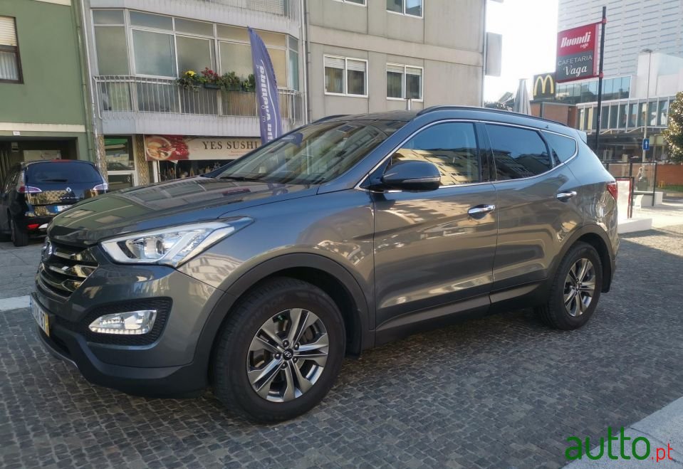 2014' Hyundai Santa-Fe photo #1