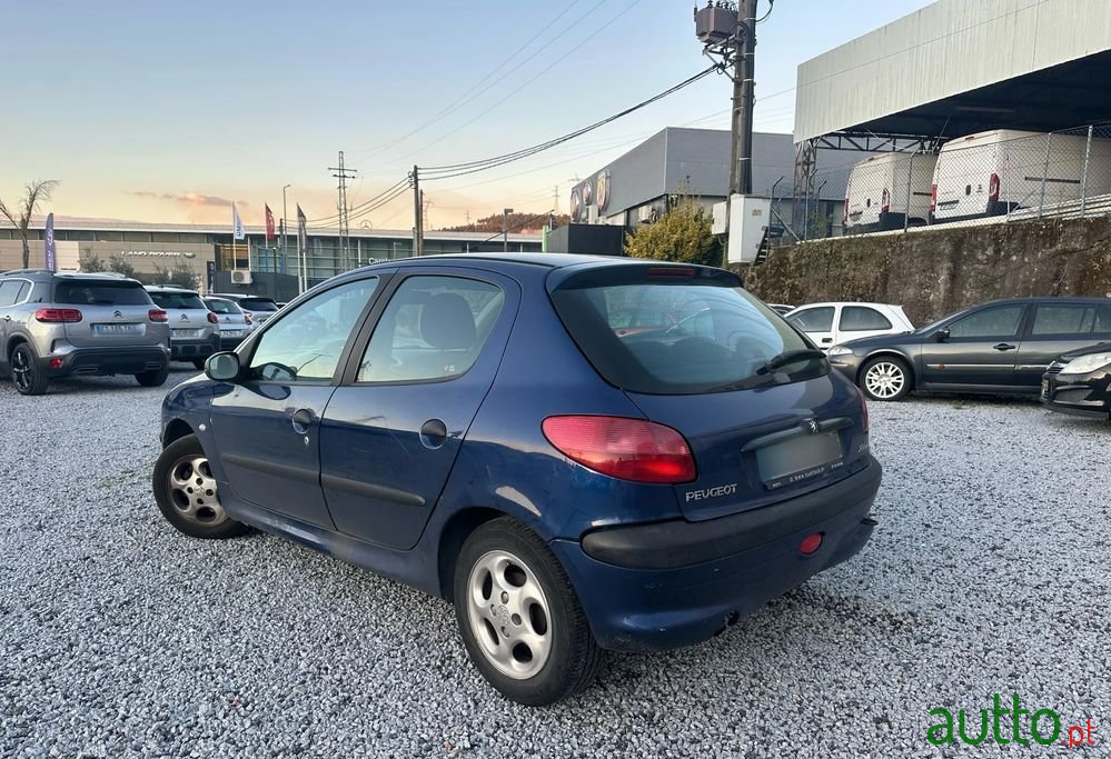 2002' Peugeot 206 photo #5