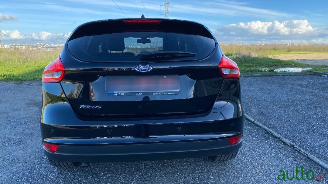 2016' Ford Focus photo #5