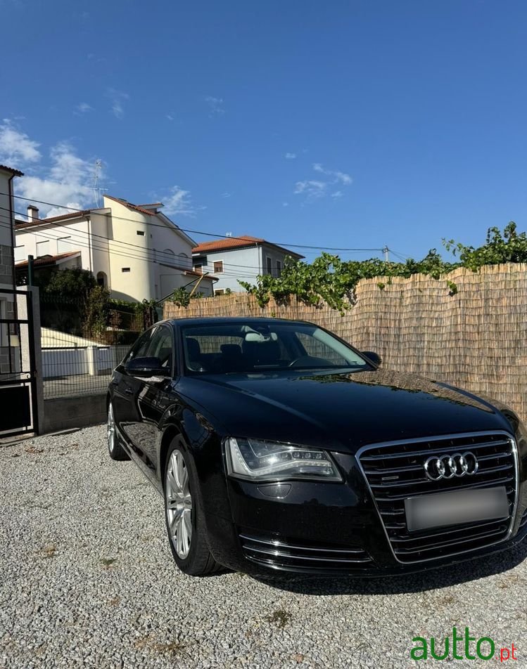 2011' Audi A8 3.0 Tdi V6 Quattro photo #2