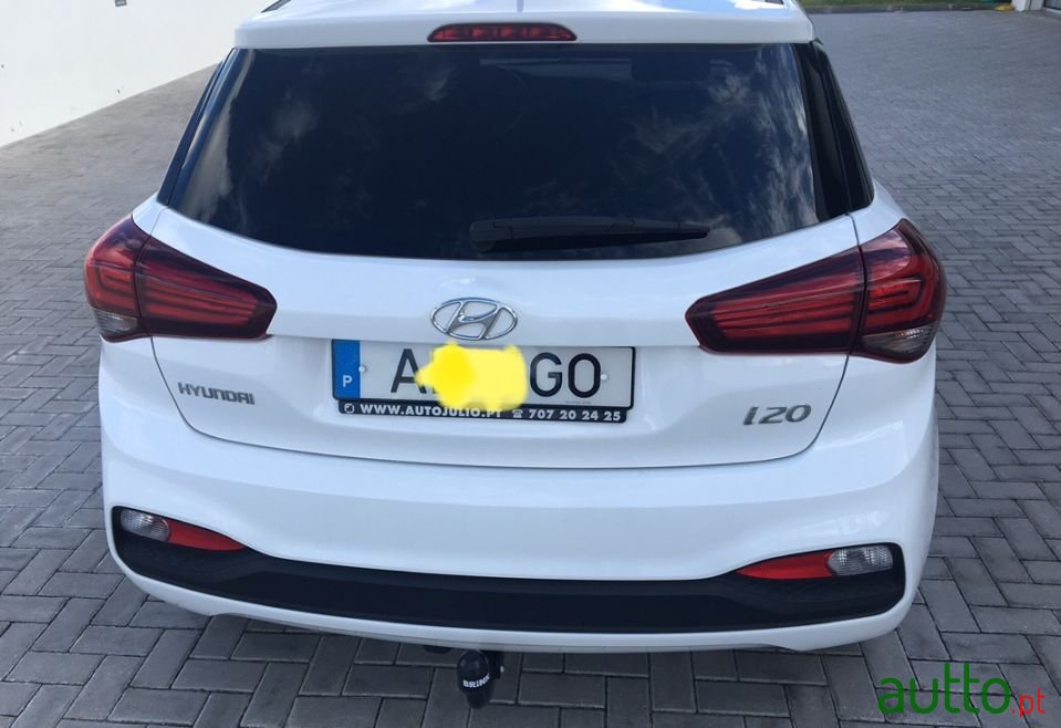 2020' Hyundai i20 photo #3