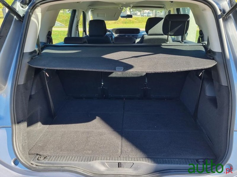 2022' Citroen C4 SpaceTourer photo #4