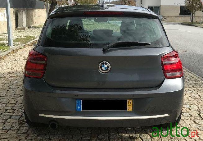 2012' BMW 116 Urban Line photo #3