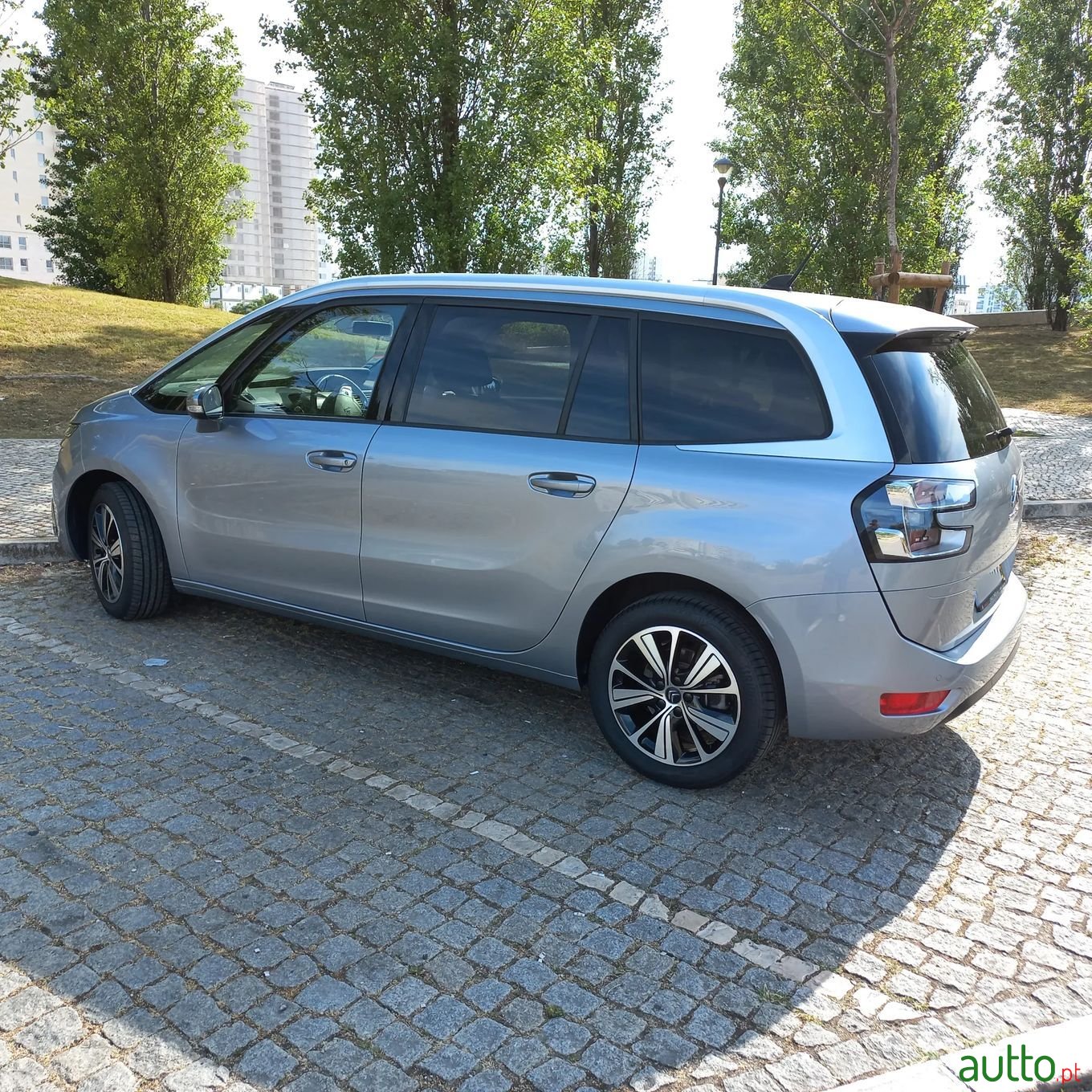 2018' Citroen C4 SpaceTourer photo #2
