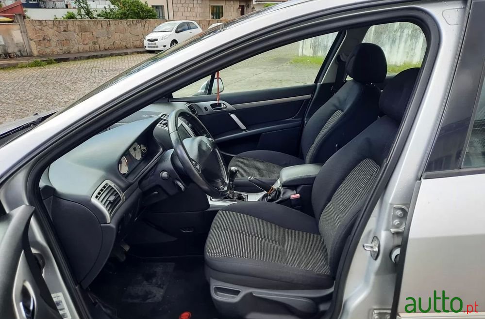 2007' Peugeot 407 1.6 Hdi Executive photo #5