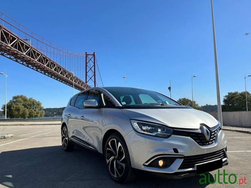2019' Renault Grand Scenic photo #1
