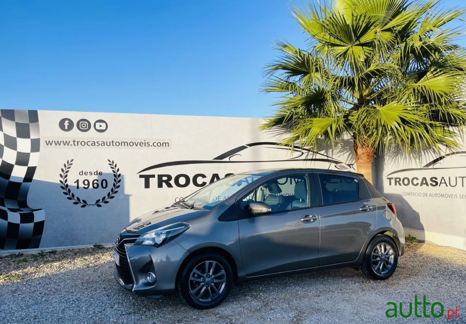 2016' Toyota Yaris photo #3