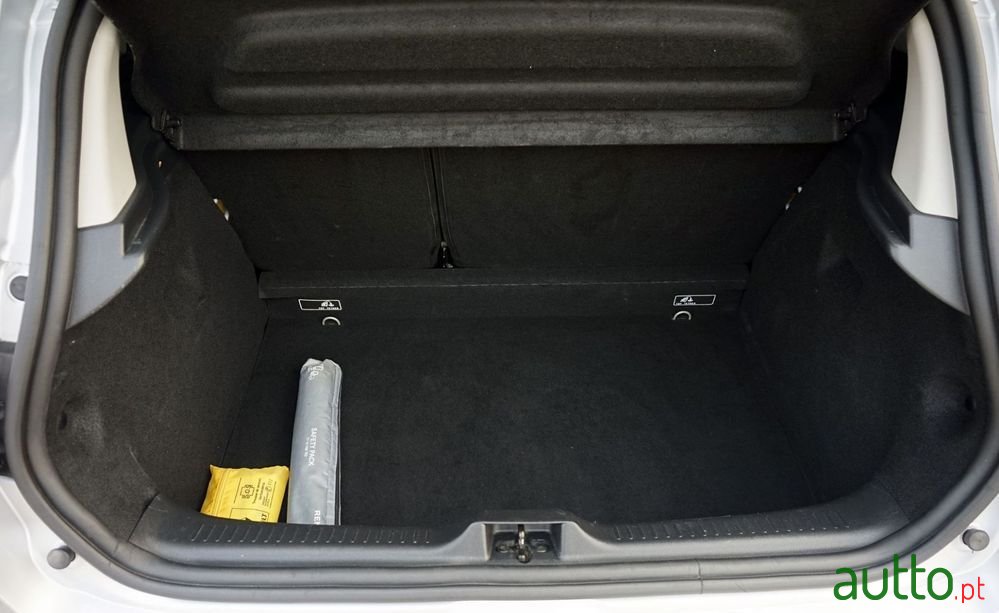 2017' Renault Clio photo #3