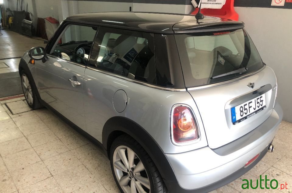 2008' MINI Cooper photo #2