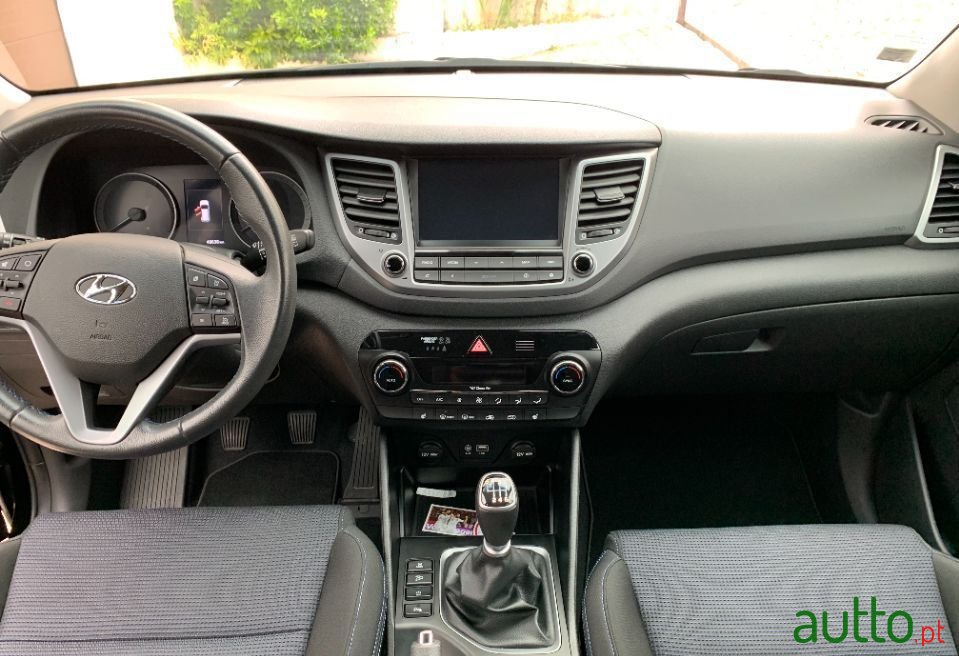 2017' Hyundai Tucson photo #2