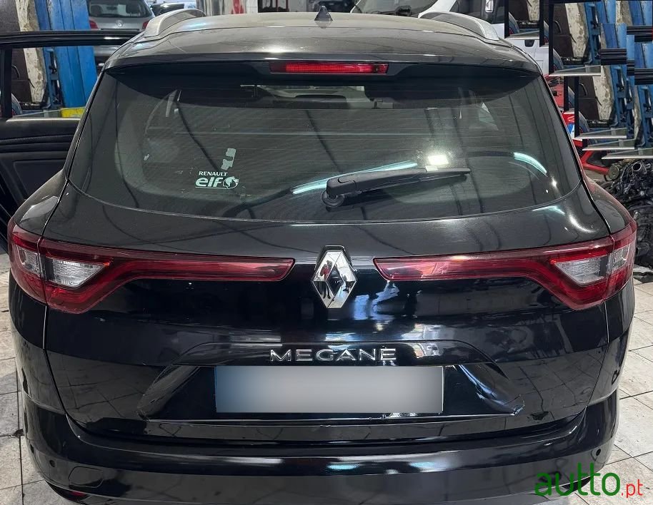 2019' Renault Megane Sport Tourer photo #3