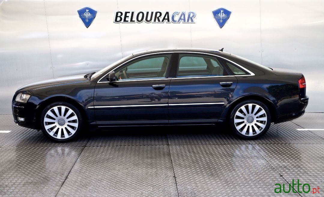 2010' Audi A8 photo #3