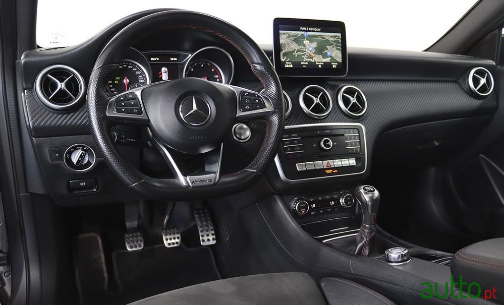 2017' Mercedes-Benz Classe A photo #5