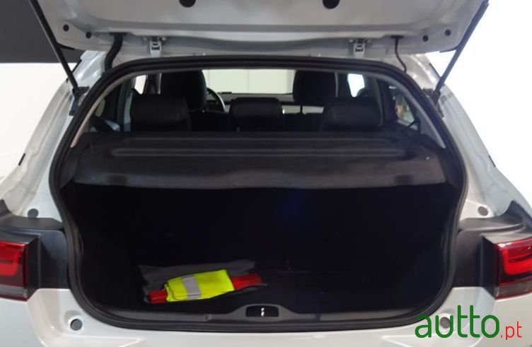 2019' Citroen C4 Cactus photo #4