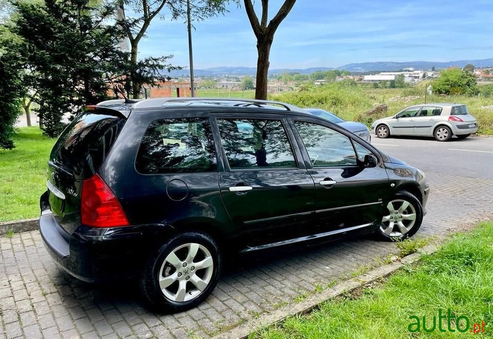 2006' Peugeot 307 Sw photo #3