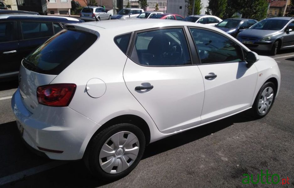 2016' SEAT Ibiza photo #2