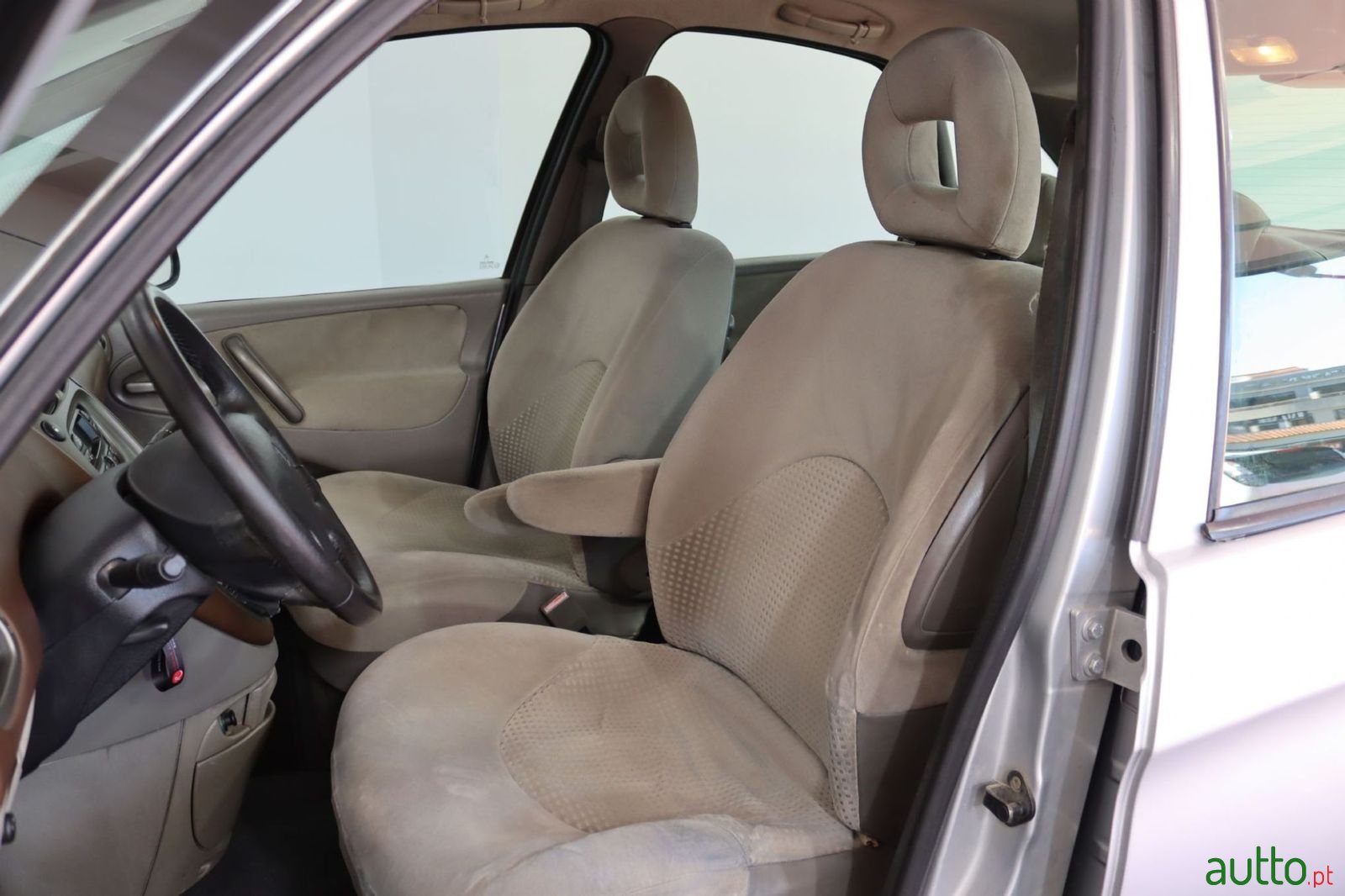 2002' Citroen Xsara Picasso photo #6