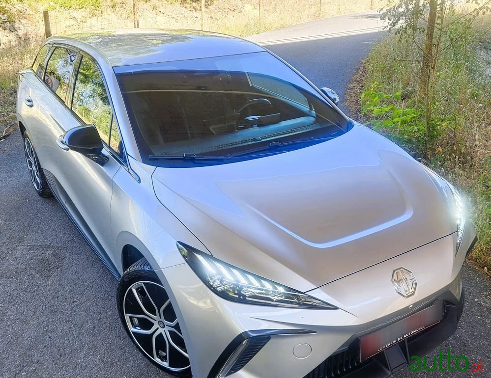 2024' MG MG4 4 Luxury 64 Kwh photo #3