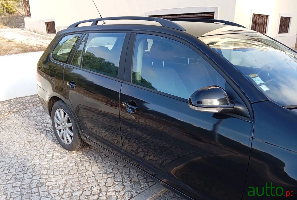 2007' Volkswagen Golf Variant photo #4