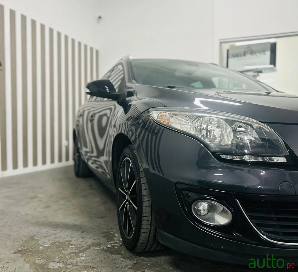 2013' Renault Megane Sport Tourer photo #4