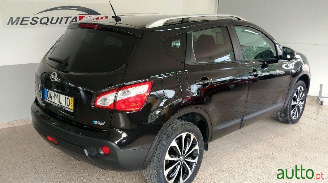 2011' Nissan Qashqai photo #1