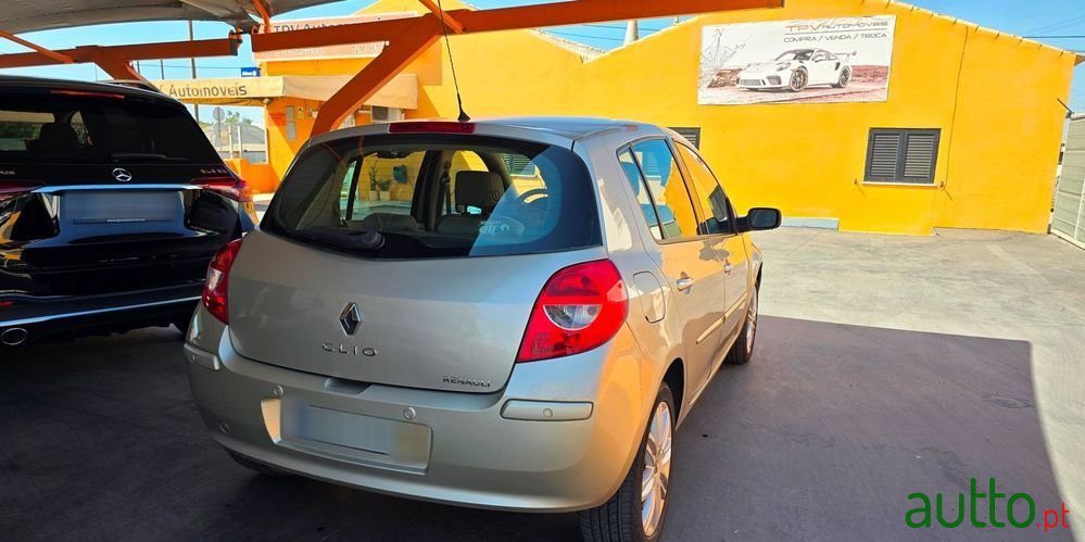 2007' Renault Clio 1.6 16V Initiale Aut. photo #2
