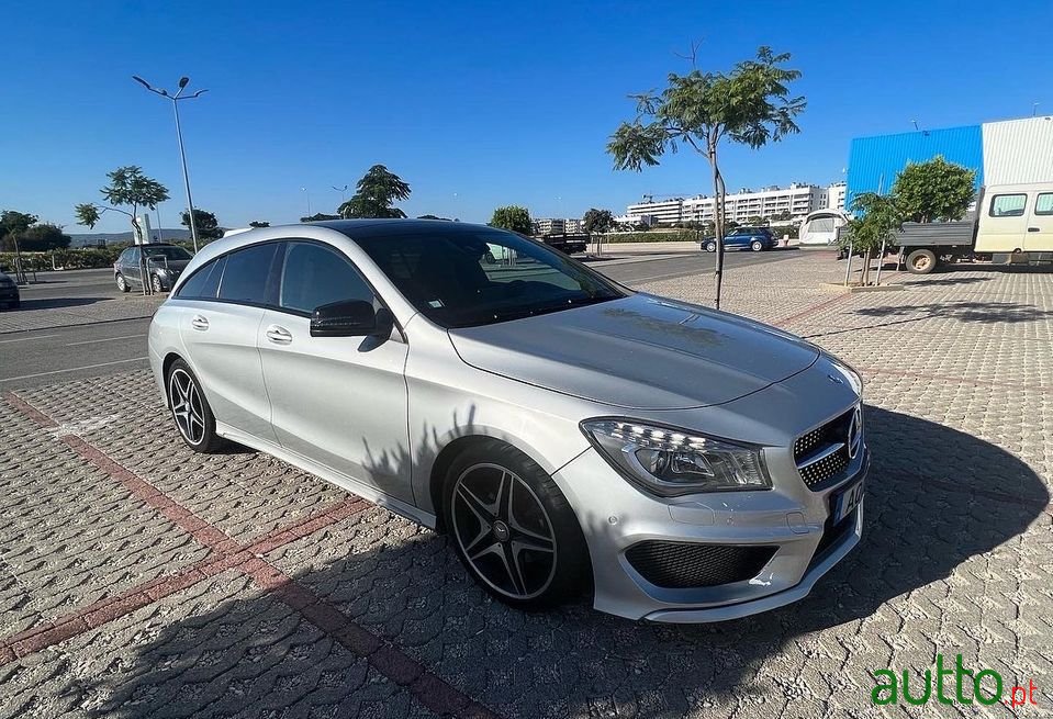 2016' Mercedes-Benz Cla-220 photo #2