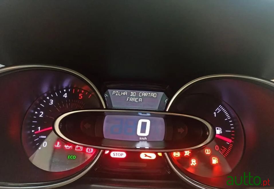 2017' Renault Clio Sport Tourer photo #4