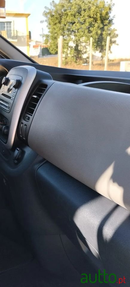 2017' Renault Trafic photo #1