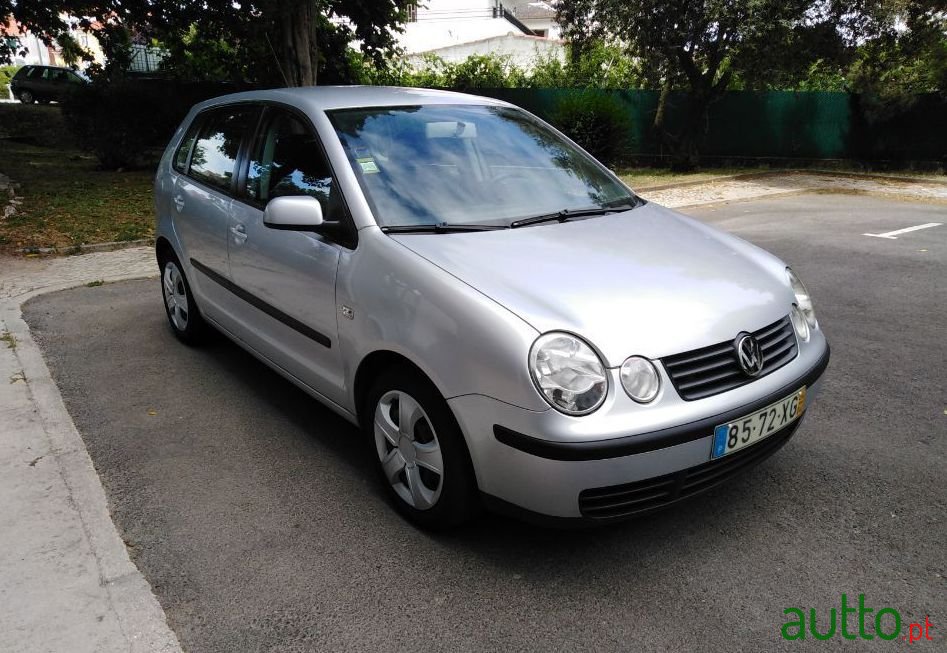 2004' Volkswagen Polo photo #1