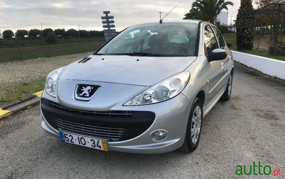 2009' Peugeot 206 Plus photo #2