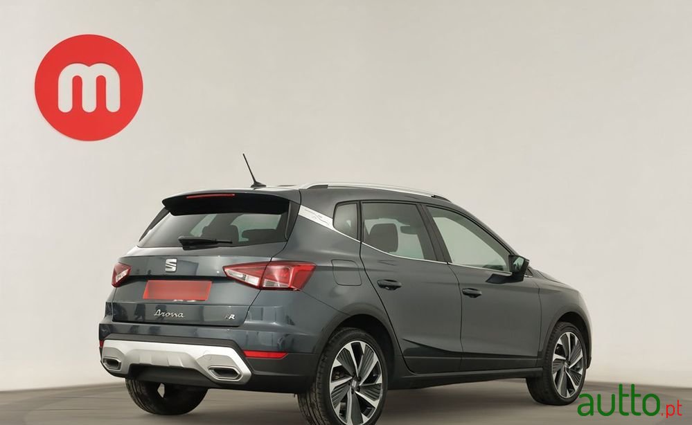 2023' SEAT Arona 1.0 Tsi Fr Dsg photo #4