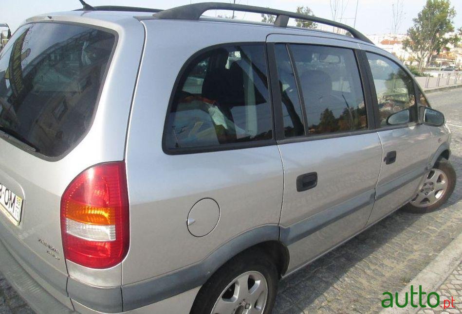 1999' Opel Zafira photo #2