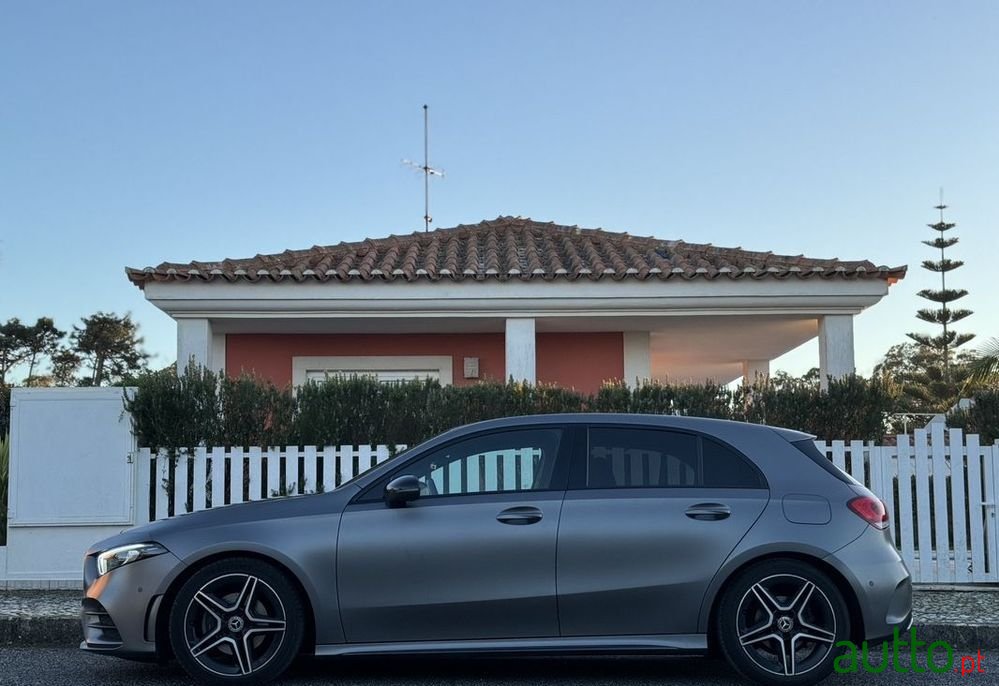 2019' Mercedes-Benz A 180 7G-Dct Amg Line photo #4