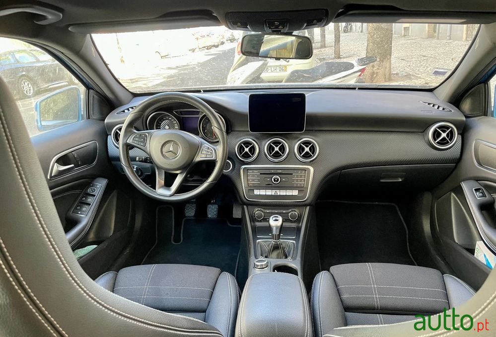 2016' Mercedes-Benz Classe A Score! photo #5