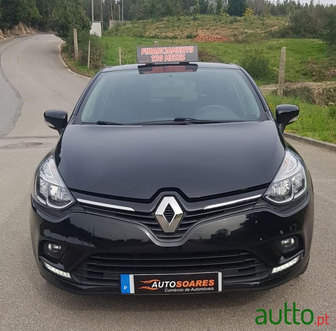2018' Renault Clio photo #2