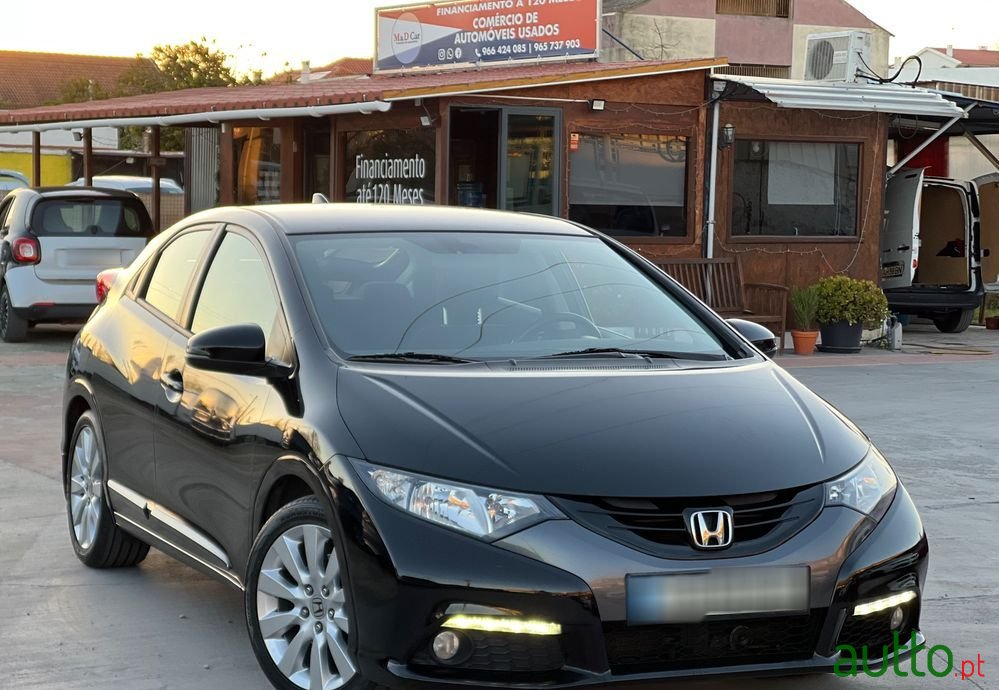 2013' Honda Civic 1.6 I-Dtec Sport photo #1
