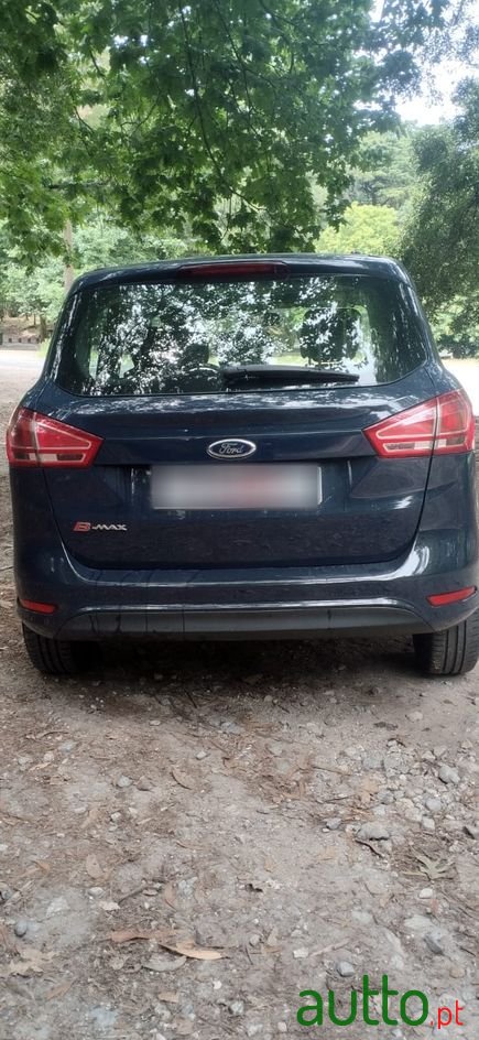 2014' Ford B-MAX photo #3